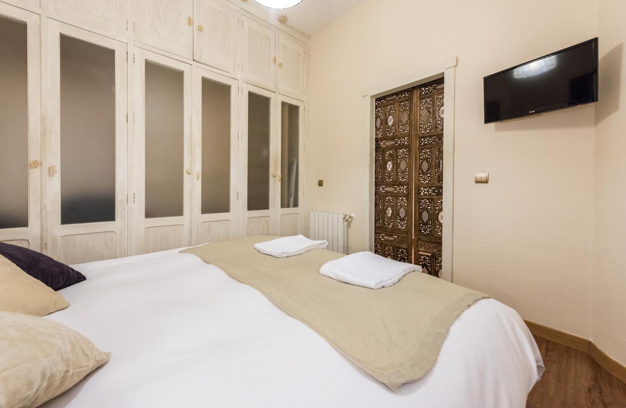 Downtown Jacuzzi Apartment Madrid Exterior photo